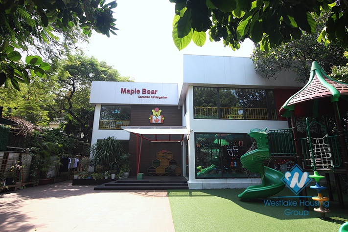 A massive property for rent in Tay Ho District